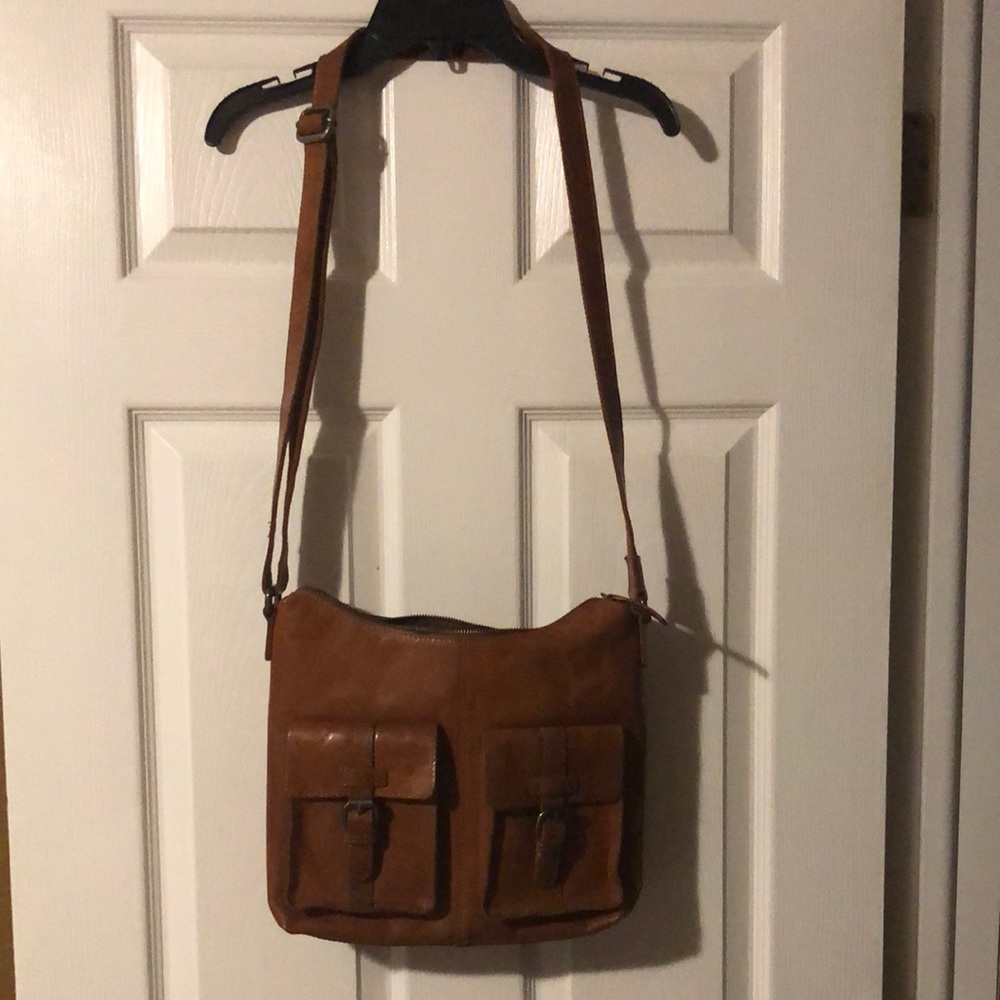 Brown Leather Crossbody Bag with Adjustable Strap and Rustic Finish